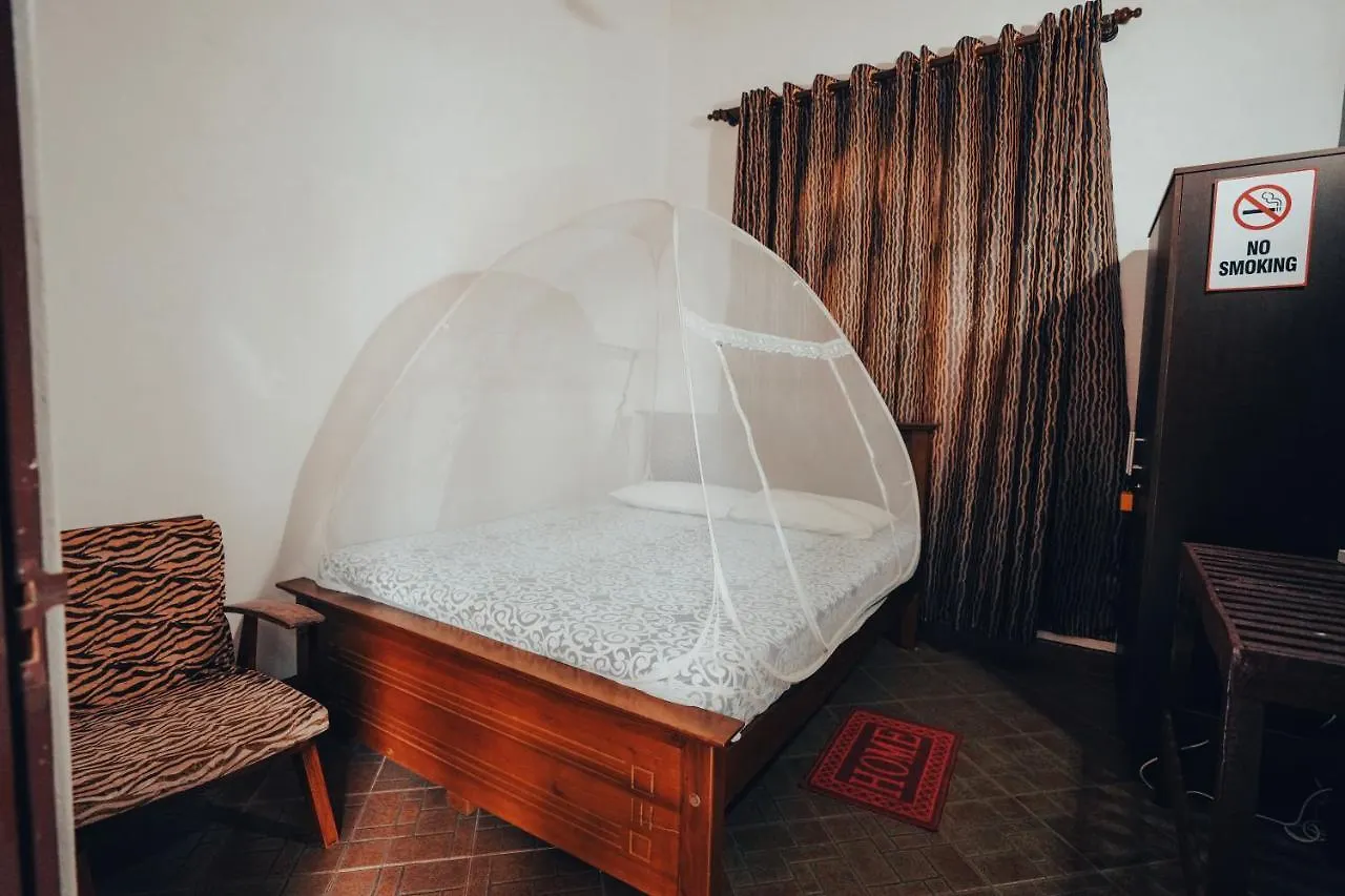 Lilly Palace Villa Guest House Negombo