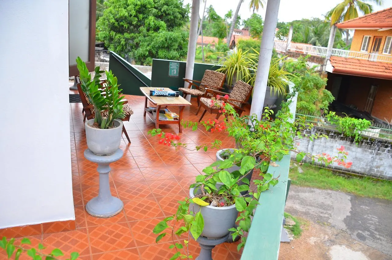 Lilly Palace Villa Guest House Negombo
